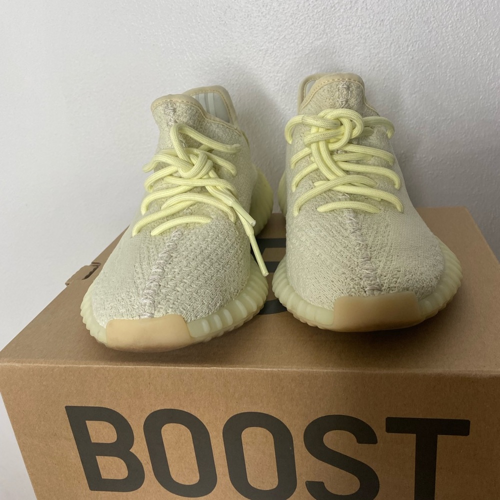 Yeezy Boost 350 V2 - Picture 5 of 11